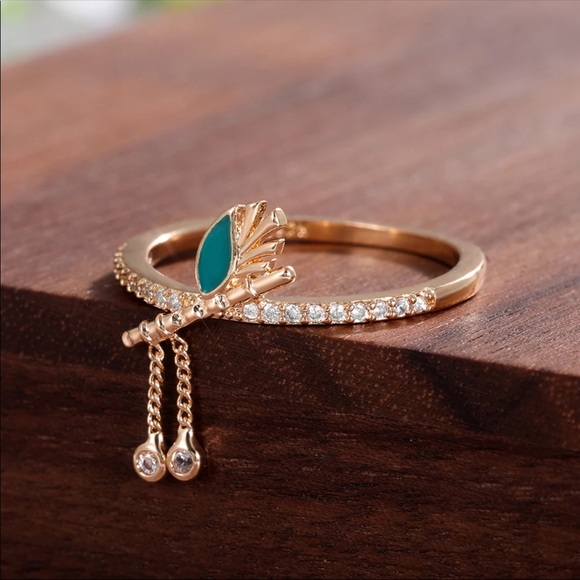 New Delicate Creative Yellow Gold Diamond Ring - Picture 3 of 5